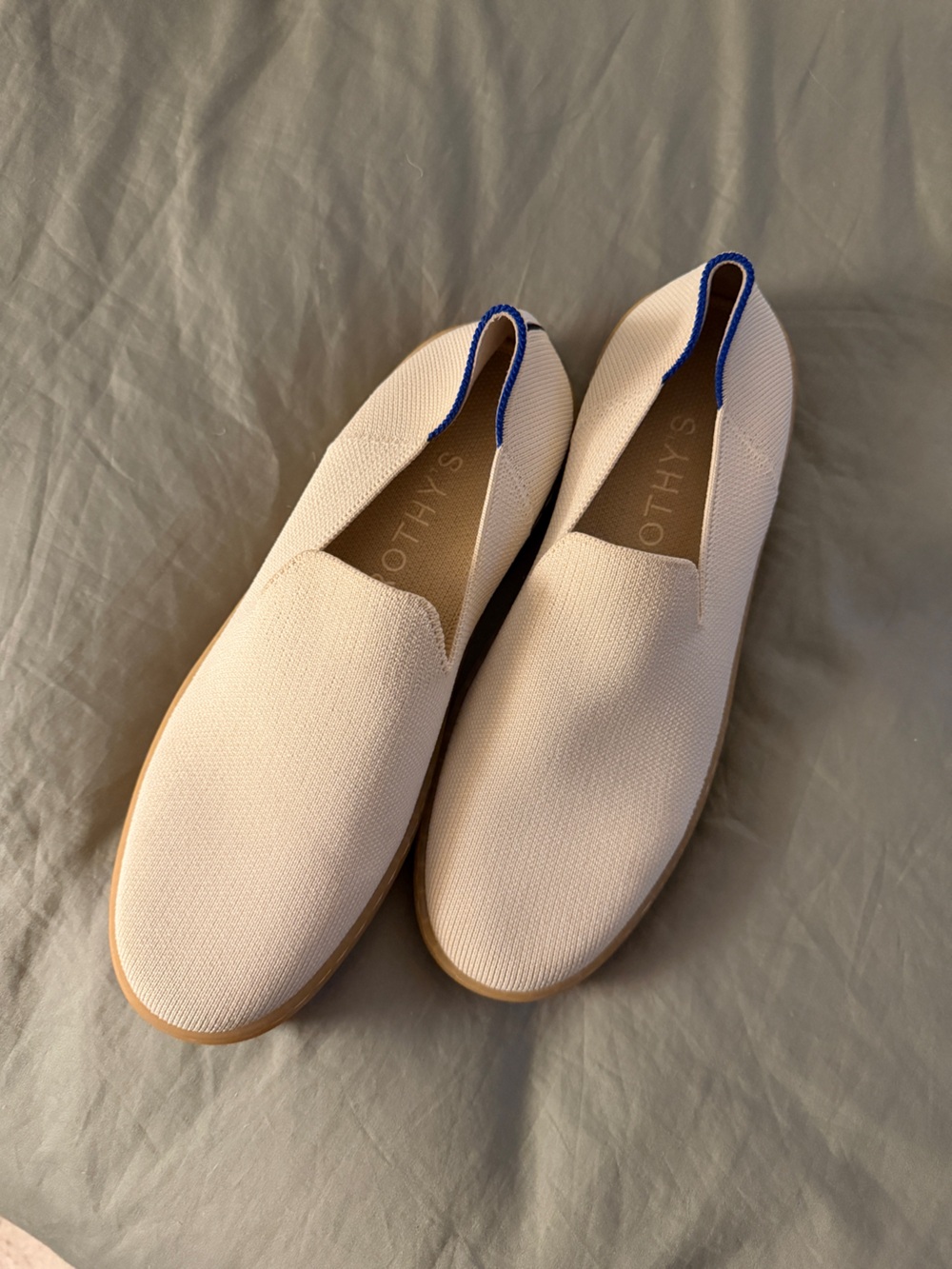 NWOB Rothy's Womens The Original Slip On Sneaker W9 in Sand - Picture 4 of 7